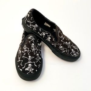 Vans | Skeleton Slip-On Shoes